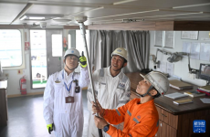 客滾船“體檢”迎春運(yùn)