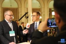 斯圖布當(dāng)選芬蘭新總統(tǒng)