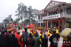 邵東車(chē)馬燈添彩文明村