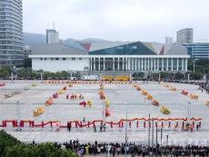 萬(wàn)峰成林處·金龍鬧新春！貴州興義百條龍鬧元宵啦