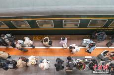 元宵節(jié)后 中國鐵路春運返程客流明顯增長