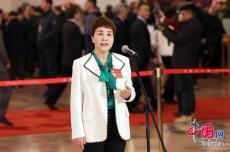 鄧琳委員：做好社區(qū)服務 著力打造15分鐘便民生活圈