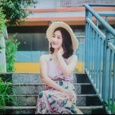 詩(shī)評(píng)|花之語(yǔ)：我看見(jiàn)遼闊的林海