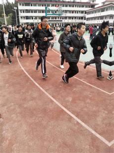 隆回高洲中學(xué)：“體育活動(dòng)”列入“課堂作業(yè)清單”