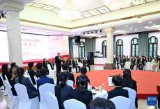 馬英九率臺(tái)灣青年學(xué)生與中山大學(xué)學(xué)生交流聯(lián)誼