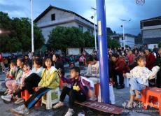 送戲下鄉(xiāng) 文化惠民