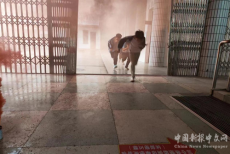 衡陽(yáng)市實(shí)驗(yàn)中學(xué)舉行應(yīng)急消防演練活動(dòng)