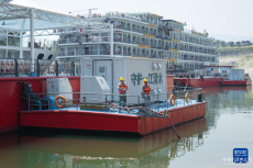 長江岸電 守護(hù)一江清水