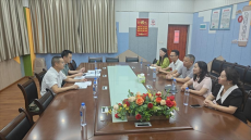 高新區(qū)教育文化服務(wù)中心督查成章實(shí)驗(yàn)學(xué)校防溺工作