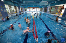 浙江嘉興：社區(qū)開(kāi)啟暑期“家門(mén)口好去處”