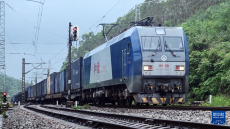 西部陸海新通道開行5年運(yùn)輸貨物超310萬標(biāo)箱