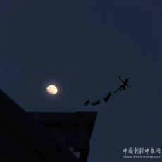 老屋的夏夜乘涼