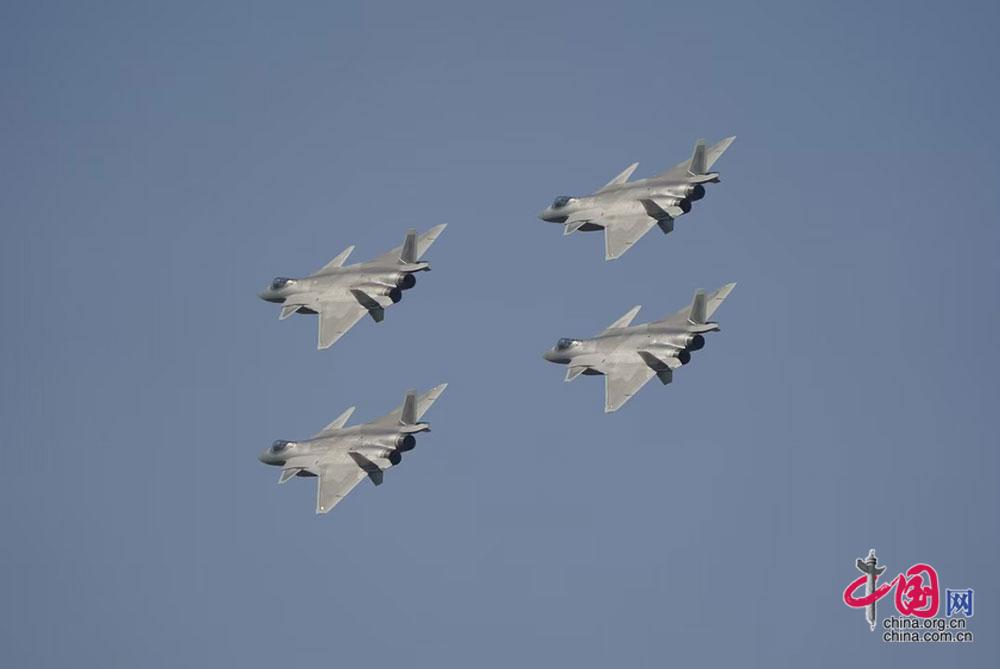 11月8日，殲-20在飛行訓(xùn)練中。中國網(wǎng) 楊佳攝影