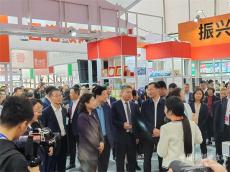 第二屆湖南（廉橋）中醫(yī)藥產(chǎn)業(yè)博覽會(huì)今日開幕