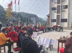 湖南新寧：國粹京劇獻藝福利院，愛心票友情暖夕陽紅