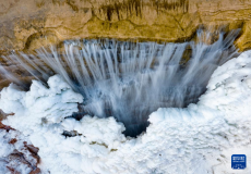 寧夏彭陽：冰瀑開化美如畫