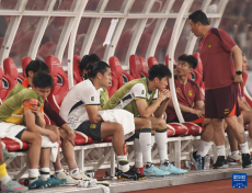 足球——世預(yù)賽：中國隊不敵印尼隊