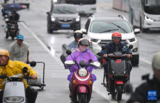 海南繼續(xù)發(fā)布臺風(fēng)三級預(yù)警