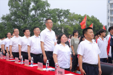 衡陽市第七中學(xué)：風(fēng)拂繁花驪歌遠(yuǎn)，且行懷恩赴新程