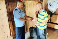 民警細心尋物 助群眾找回遺失現(xiàn)金