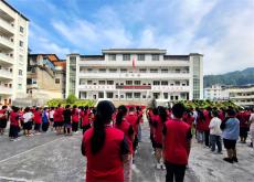 貴州錦屏縣啟蒙鎮(zhèn)多部門聯(lián)合開展校園法治教育宣傳活動