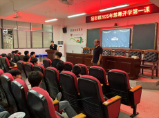 衡南縣冠市鎮(zhèn)開展禁毒安全“開學(xué)第一課”活動