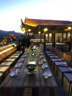 湘西王村草堂客棧：瀑布上的土家風(fēng)情體驗(yàn)