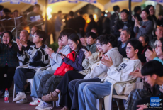 浙江諸暨：社區(qū)共富市集助力城市夜經(jīng)濟