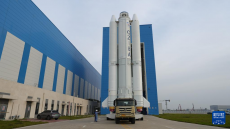 長(zhǎng)八甲遙五火箭成功實(shí)施轉(zhuǎn)運(yùn)