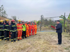 以練筑防！蒸湘區(qū)上演森林火災(zāi)撲救實(shí)戰(zhàn)演練